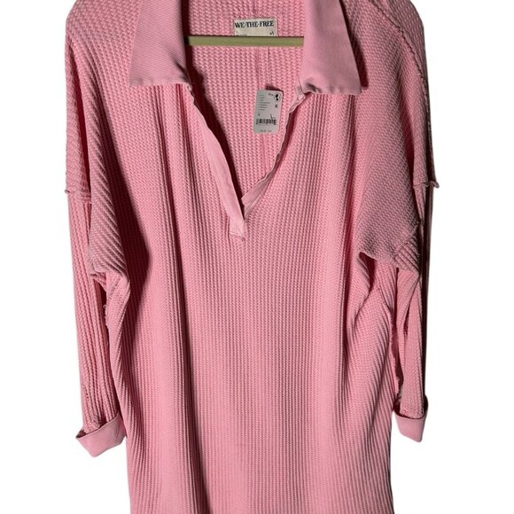 Free People We The Free Top Medium Pink Oversized V-Neck Waffle Travis Polo - Picture 2 of 9